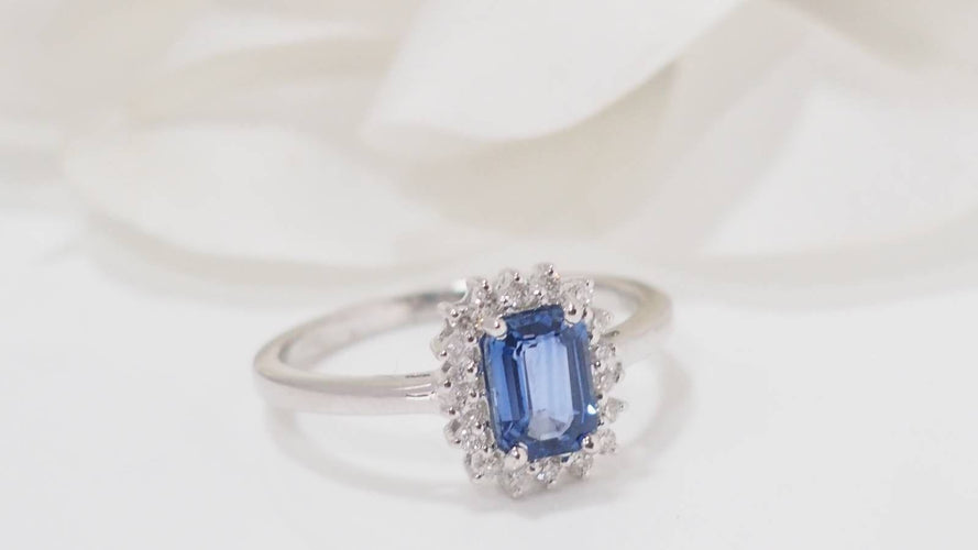 Bague 54.5 Bague en Or blanc, saphir de Ceylan et diamants 58 Facettes 32241