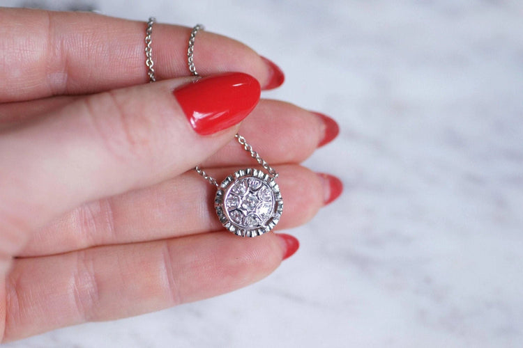 Collier Collier pendentif vintage en or blanc et diamants 58 Facettes