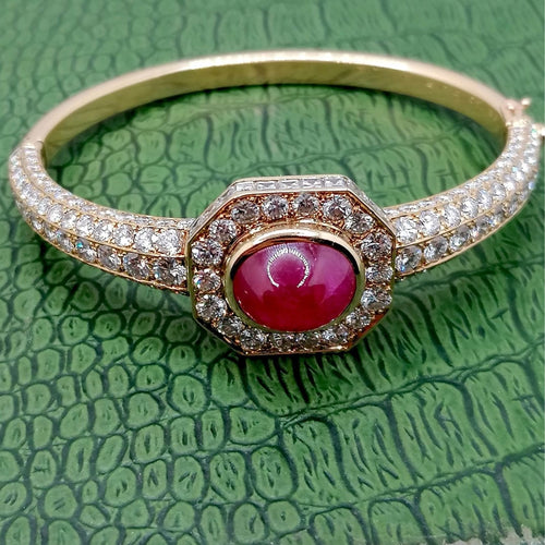 Bracelet OJ PERRIN - Bracelet or jaune diamants rubis cabochon 58 Facettes 2846