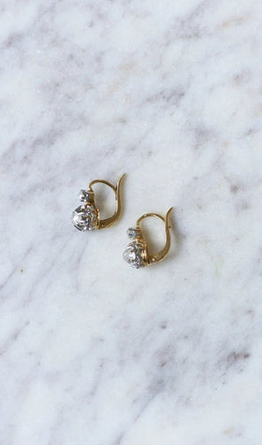 Boucles d'oreilles Dormeuses anciennes diamants 0.50 Ct 58 Facettes