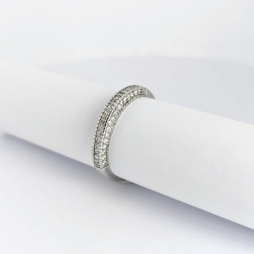 Bague Alliance or blanc et diamants 58 Facettes 25583