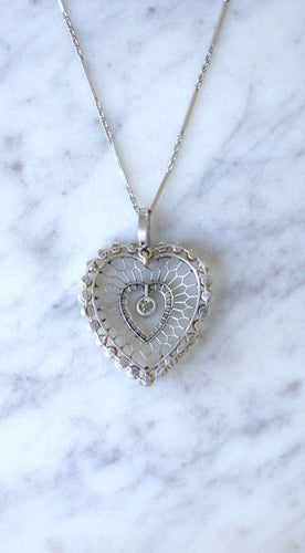 Collier Pendentif cœur diamants et perles en platine 58 Facettes