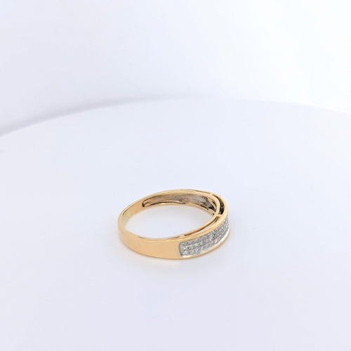 Bague Bague en or jaune et diamants 58 Facettes 25030