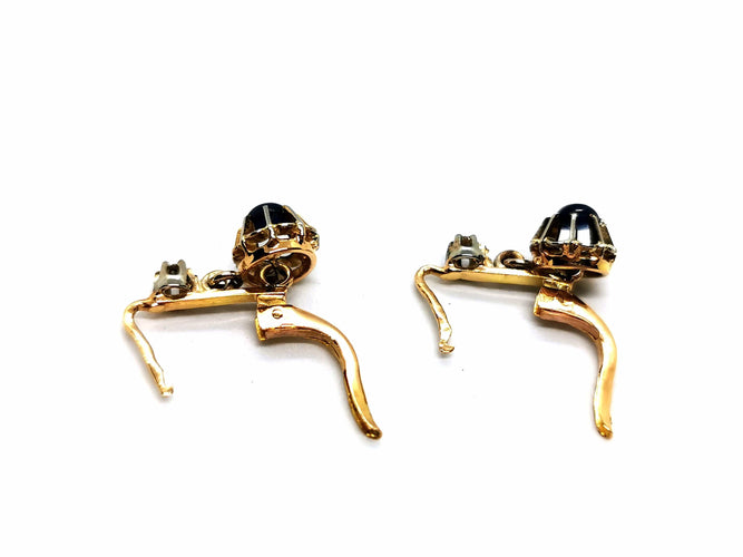 Boucles d'oreilles Boucles d'oreilles Dormeuses Or jaune Saphir 58 Facettes 1265916CD