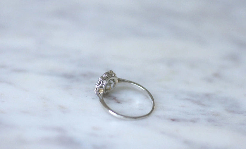 Bague marguerite platine et diamants 58 Facettes