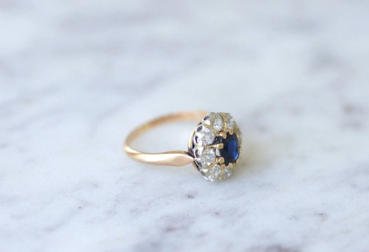 Bague Bague marguerite saphir entourage diamants 58 Facettes