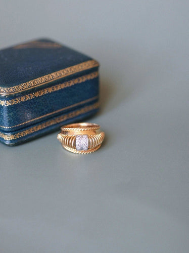 Bague fil vintage or rose et diamants 58 Facettes