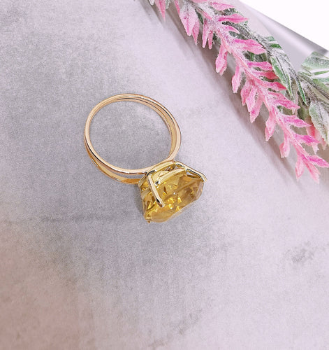 Bague 53.5 Bague Citrine Jaune en Solitaire Or Jaune 58 Facettes AA 1513