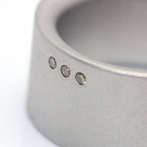 Bague 53 NIESSING - Bague en Acier et Diamants 58 Facettes D359993JC