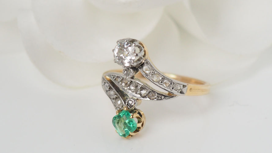 Bague 53.5 Bague Toi Et Moi En Or Et Platine, Emeraude Et Diamants 58 Facettes 31522