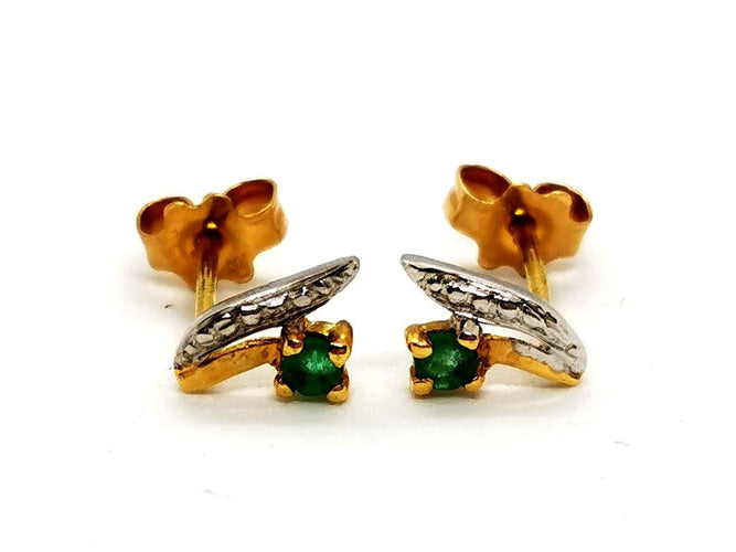 Boucles d'oreilles Boucles d'oreilles Puces Or jaune Emeraude 58 Facettes 1141395CD