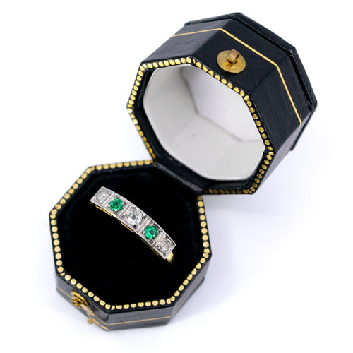 Bague 54 Bague diamants, émeraudes 58 Facettes D5D86F8550D1421C80BB3903C8563CE7