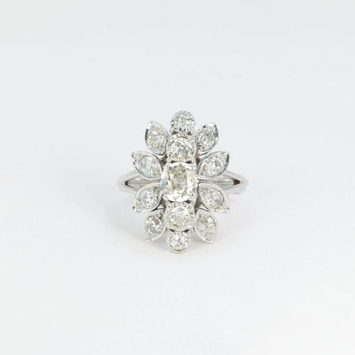 Bague Bague florale platine et diamants 58 Facettes 684