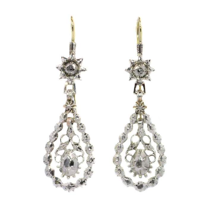 Boucles d'oreilles Boucles d'oreilles longues pendantes diamant 58 Facettes 20069-0055