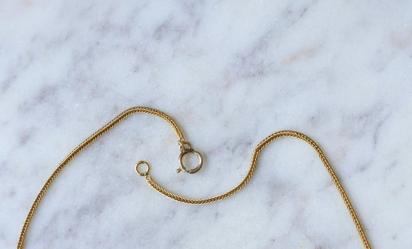 Collier Collier trois ors négligé pompons 58 Facettes