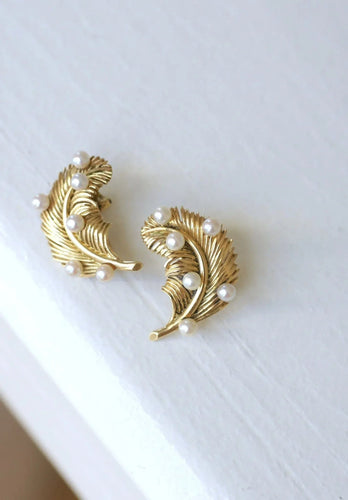 Boucles d'oreilles Clips d'oreille or jaune et perles 58 Facettes