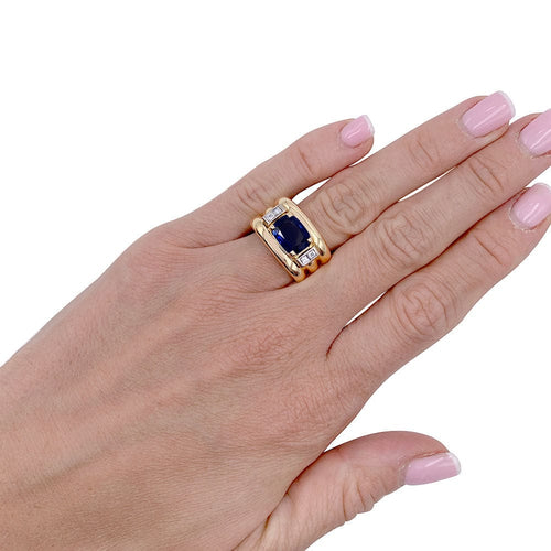 Bague 50 Bague, "Tank", or jaune, saphir, diamants. 58 Facettes 32294