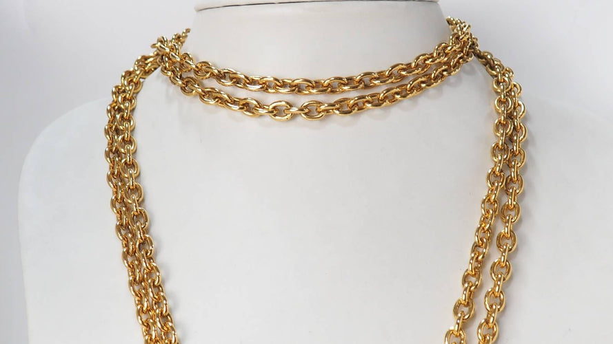 Collier Chanel - sautoir vintage en métal doré 58 Facettes 32118