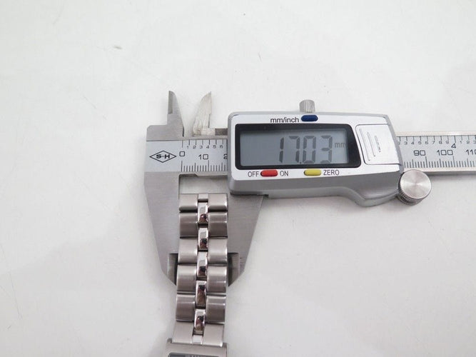 Montre montre TUDOR archeo 30210 tonneau acier femme 30 mm quartz 58 Facettes 193239