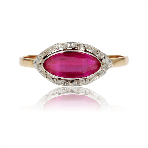 Bague 54 Bague ancienne or et rubis de synthèse 58 Facettes 23-130