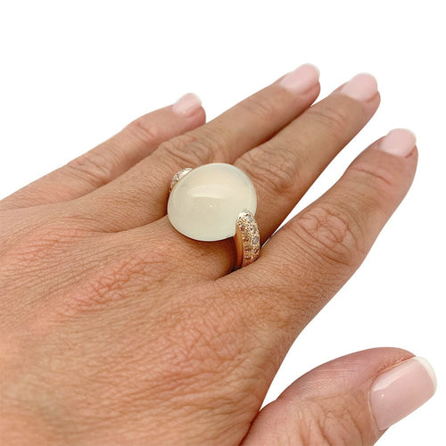 Bague 53 Bague Pomellato, "Luna", or naturel, diamants et pierre de lune. 58 Facettes 31730