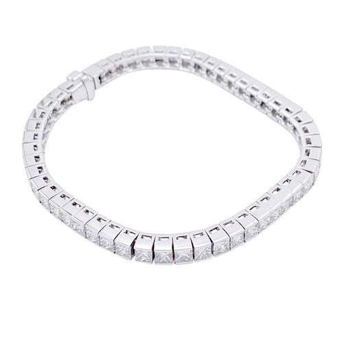 Bracelet Bracelet ligne or blanc et diamants taille princesse. 58 Facettes 32893