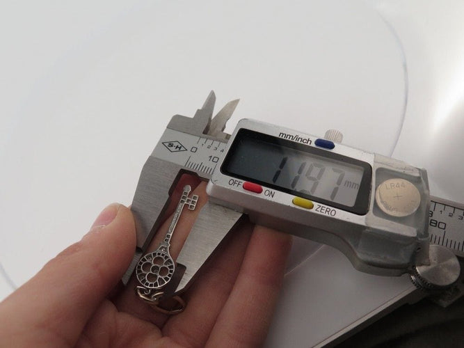 Collier collier pendentif TIFFANY & CO cle rosace platine diamants 58 Facettes 248507