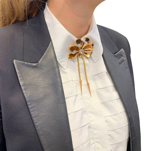 Broche Broche vintage or rose, platine et diamants. 58 Facettes 32115