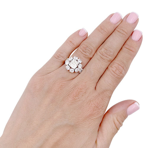 Bague 49 Bague marguerite diamants, platine. 58 Facettes 32928