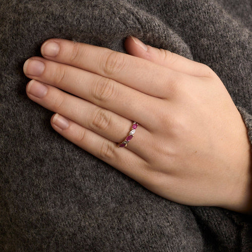 Bague 53 Bague Or jaune Rubis Diamants 58 Facettes