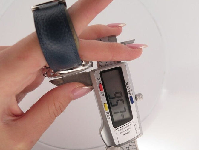 Montre montre CARTIER ronde solo 58 Facettes 257784