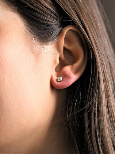 Boucles d'oreilles Boucles d'oreilles Puces Or jaune Diamant 58 Facettes 2107641CN