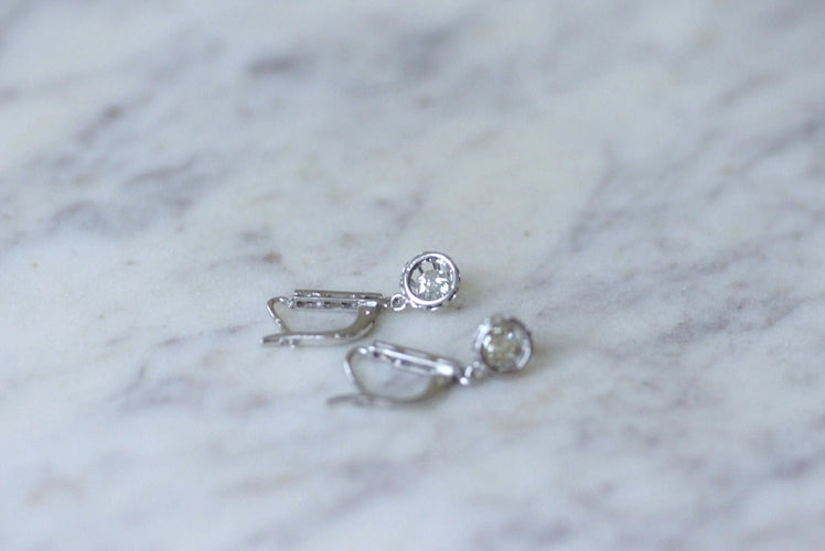 Boucles d'oreilles Boucles d'oreilles Art Déco or blanc et diamants 58 Facettes