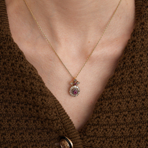 Collier Collier Fleur de rubis Diamants 58 Facettes