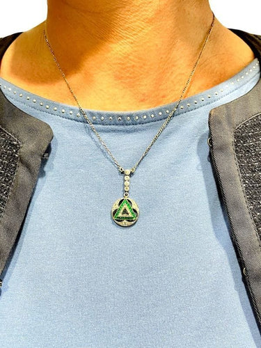 Collier COLLIER ART-DÉCO MAÇONNIQUE ÉMERAUDES ET DIAMANTS 58 Facettes 046421