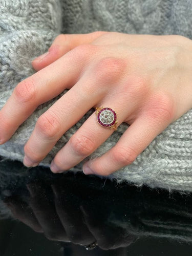 Bague 50 Bague en or blanc, Art-Déco, rubis et diamants 58 Facettes 061691