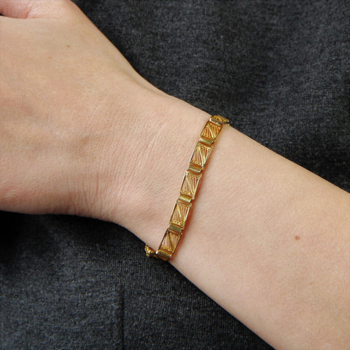 Bracelet Bracelet ancien or jaune maillons filigranés 58 Facettes 22-379A