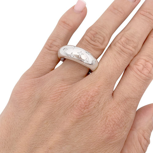 Bague 55 Bague Chaumet, "Anneau", en or blanc, diamants. 58 Facettes 32933
