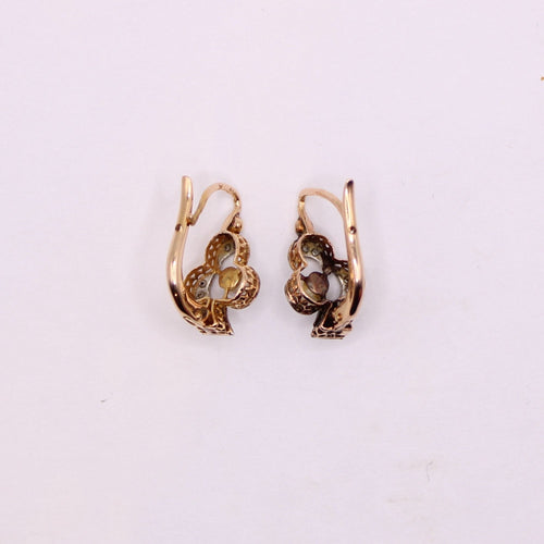 Boucles d'oreilles Dormeuses Art Nouveau Trèfles Diamants et Perles fines 58 Facettes