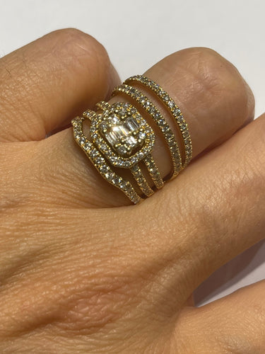 Bague 53.5 Bague or jaune Diamant taille émeraude 58 Facettes