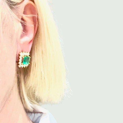 Boucles d'oreilles BOUCLES D'OREILLES EN OR 18 KT de STYLE CLASSIQUE DESIGN RÉTRO avec DIAMANTS et ÉMERAUDES 58 Facettes Q947A