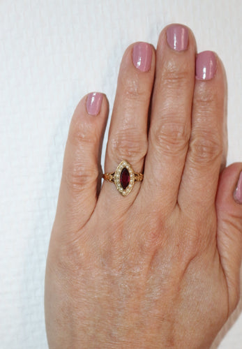 Bague 50.5 Bague Marquise Napoléon III Or Jaune, Perles Et Grenat 58 Facettes 496