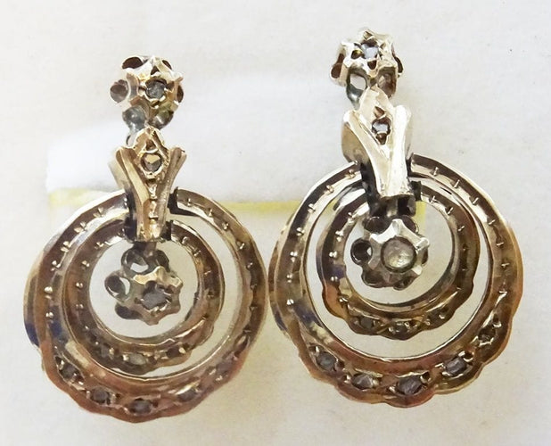 Boucles d'oreilles Vintage 8 karat gold and Diamond earrings 58 Facettes
