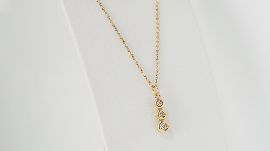 Collier Collier Pendentif Or Jaune Et Diamants 58 Facettes radex
