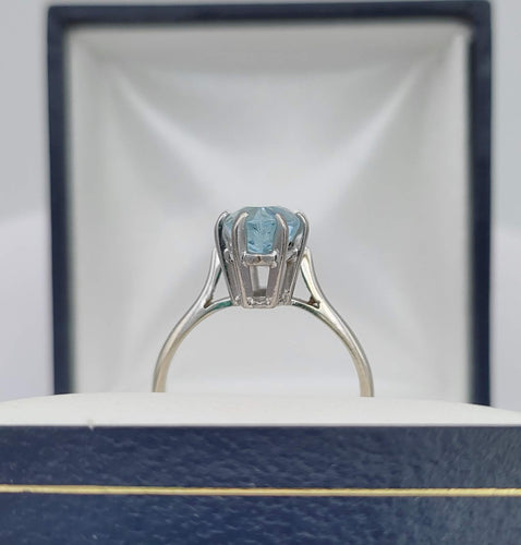 Bague 50 Bague or 18K avec aigue marine taille marquise 58 Facettes