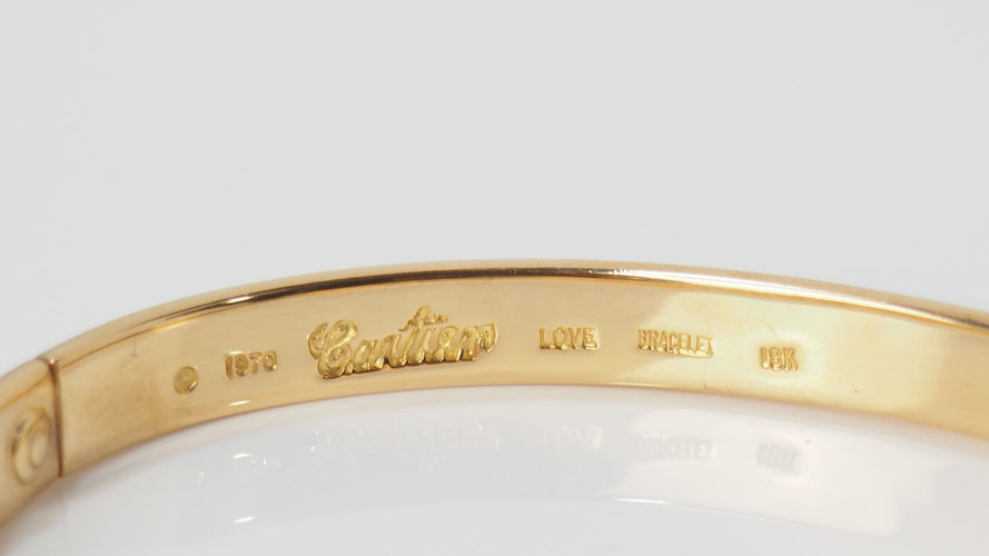 Bracelet 18 Bracelet Cartier Love "vintage" en or jaune 58 Facettes 32199