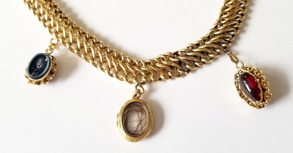 Bracelet Bracelet maille américaine or jaune et breloques 58 Facettes