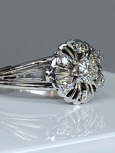 Bague 63 Bague Or blanc, diamants 58 Facettes