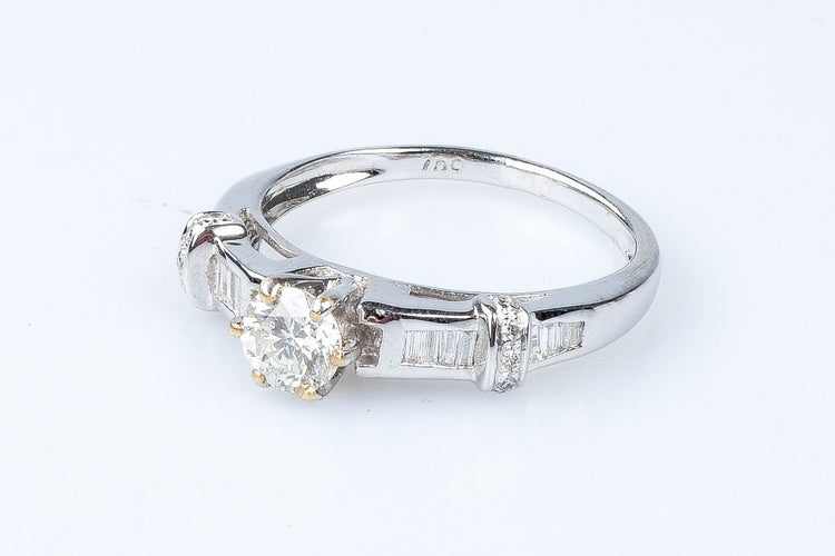 Bague 54 Bague diamant en or blanc 58 Facettes 111.17357-12