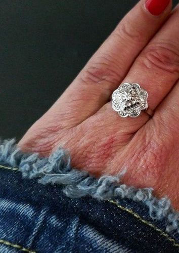 Bague 52 Bague Art Déco ornée de diamants, or et platine 58 Facettes 940184